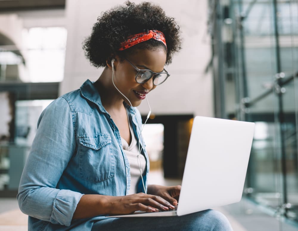 Future resident applying to live at IDENTITY Davis in Davis, California