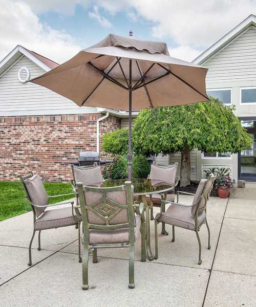 Outdoor seating at Gables At Countryside Lane II in Cadiz, Ohio