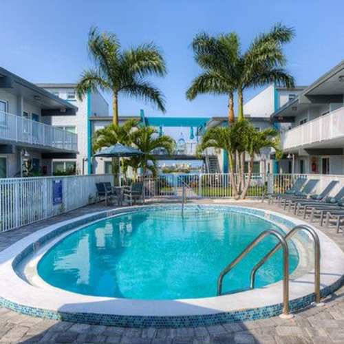 View amenities at Bayside Villas Apartment Homes in South Pasadena, Florida