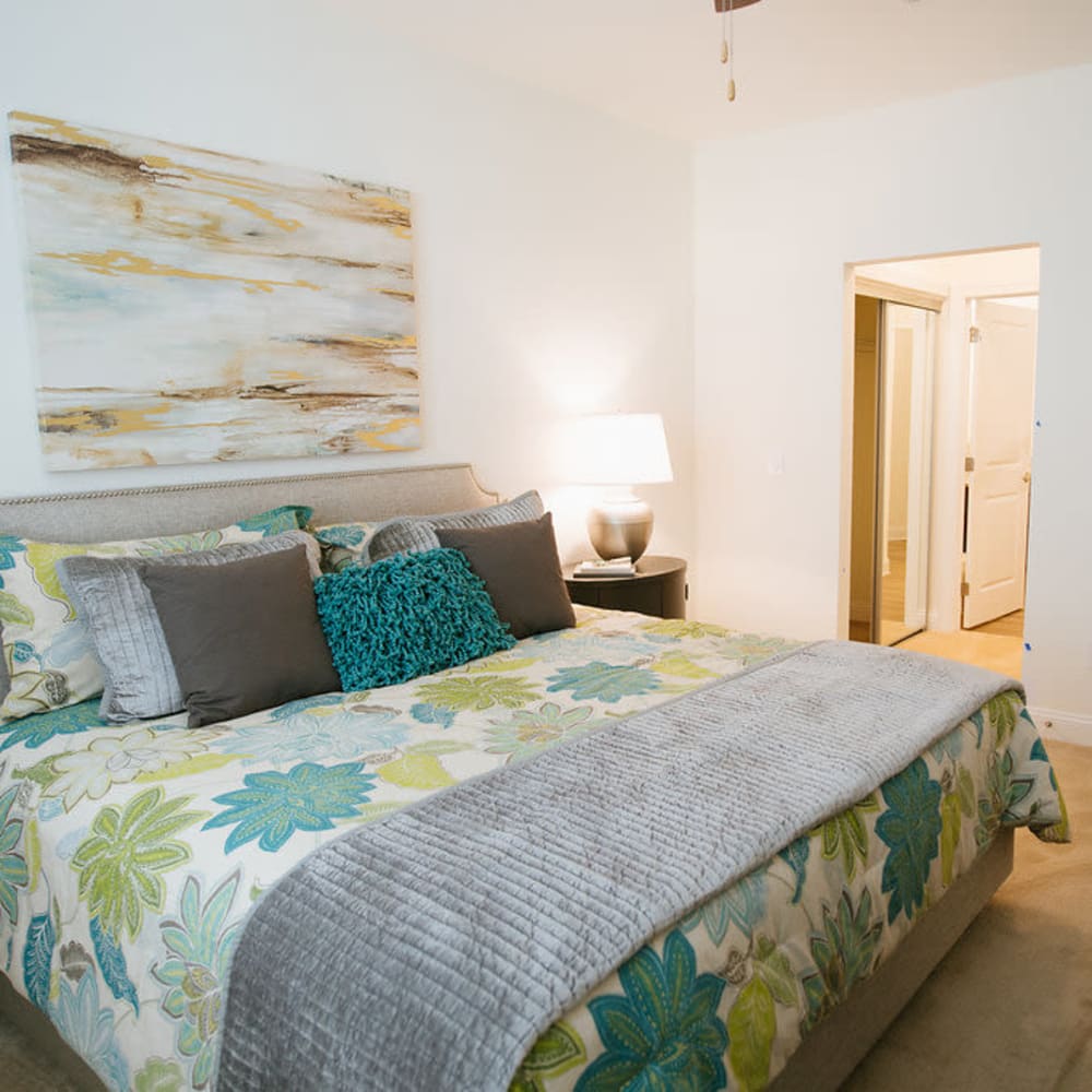 Spacious bedroom at Beacon on 5th in Charlottesville, Virginia