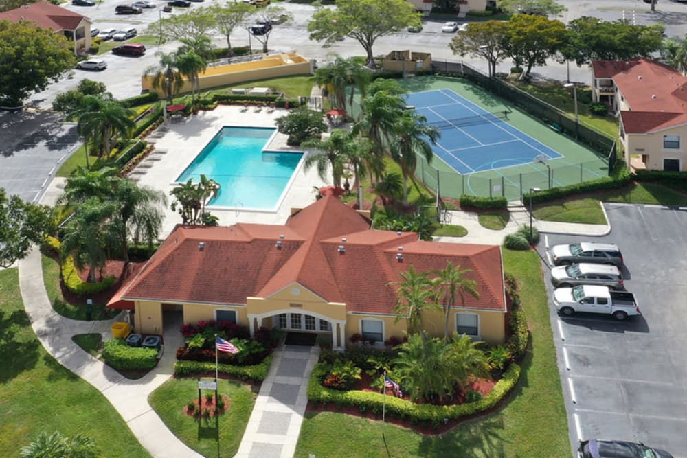 Exterior over view apartments at Savannah Place Apartments & Townhomes in Boca Raton, Florida