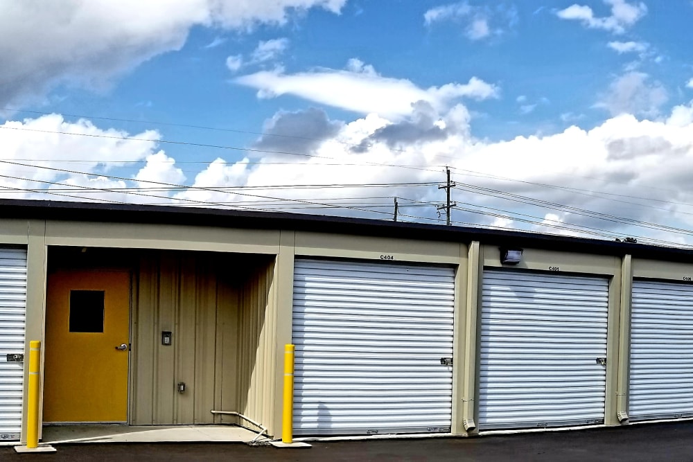 Exterior units at All Seasons Self Storage in Wilmington,North Carolina