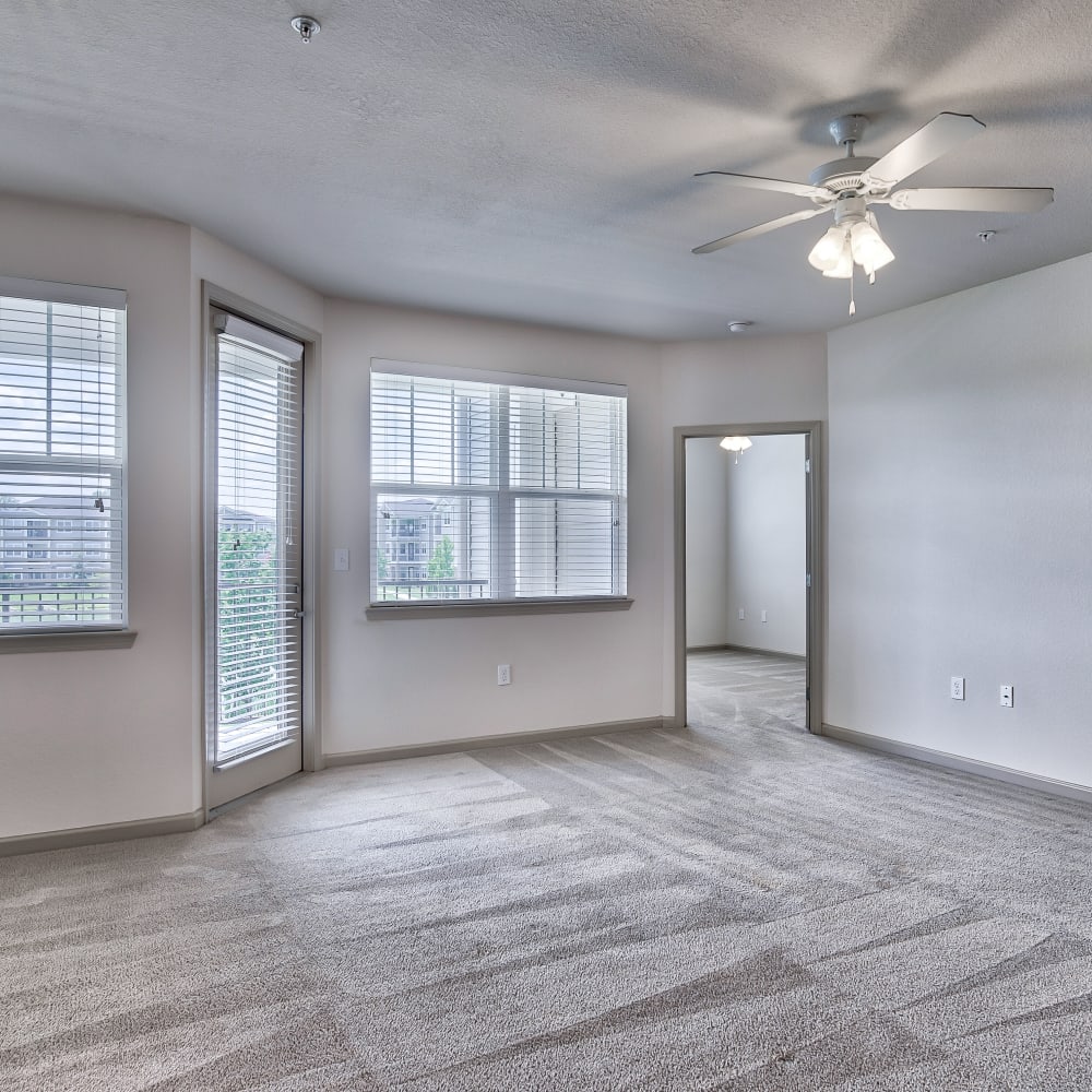 Apartment with carpet at Bridgeway Chattanooga, Chattanooga, Tennessee