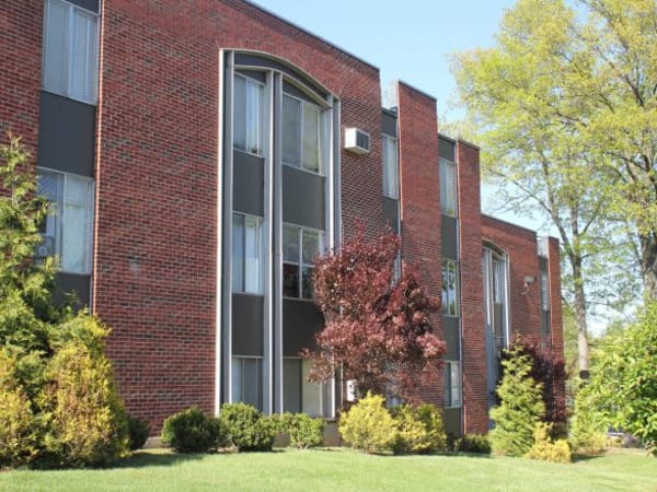 Exterior view of Springwood Gardens