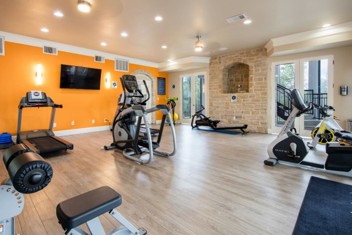 Fully equipped fitness center at Marquis at Treetops in Austin, Texas