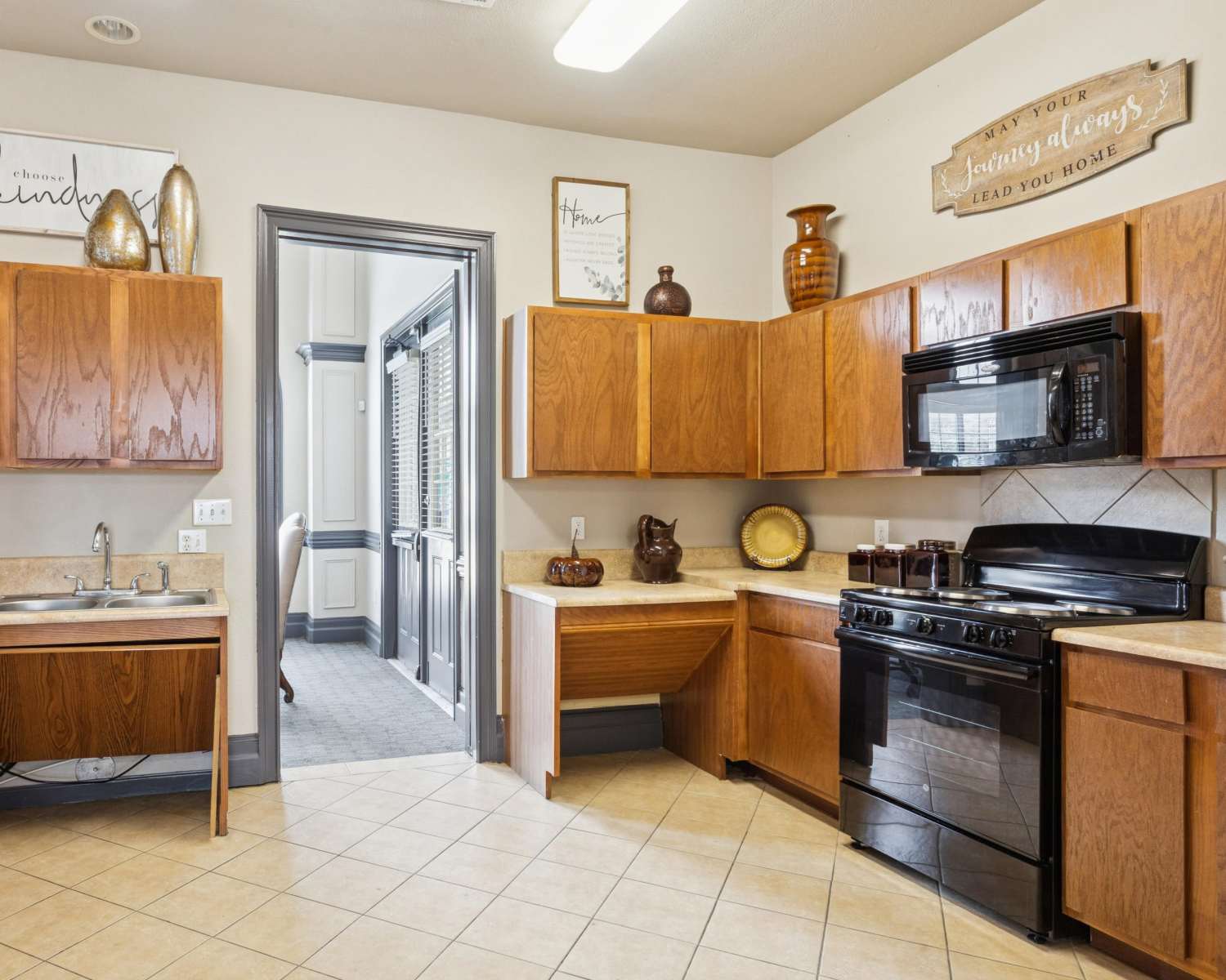 Lansbourough Apartments in Houston, Texas