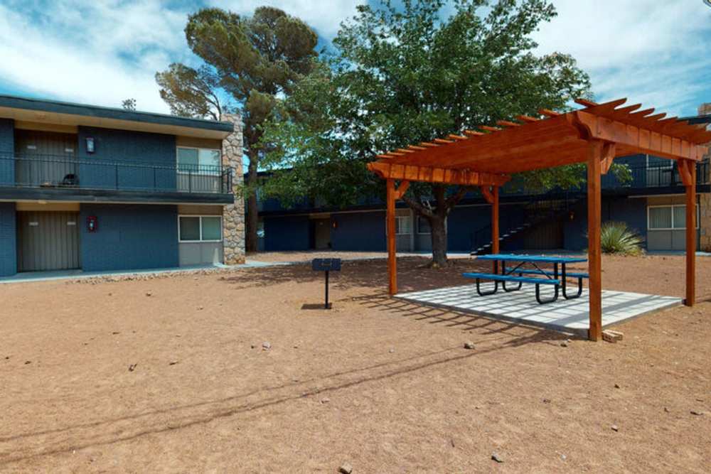 Picnic area at Agave Courtyard in El Paso, Texas 