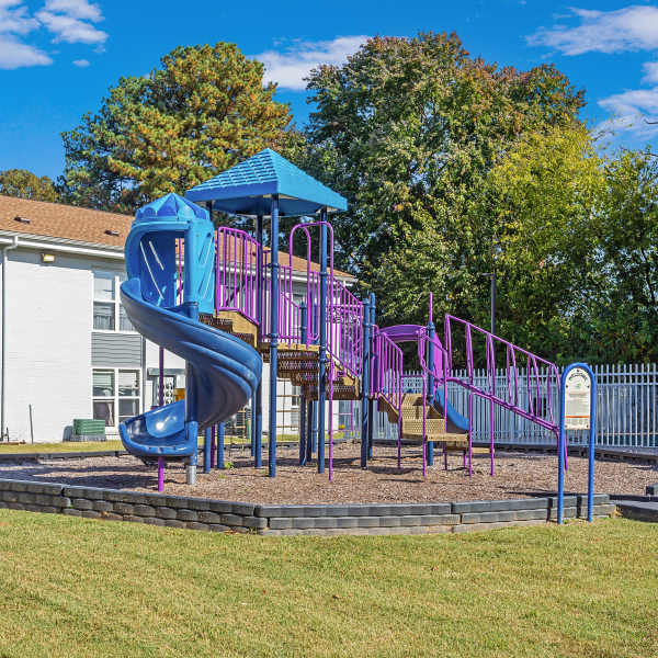 Pebblestone Gardens offers a wide variety of amenities in Newport News, Virginia