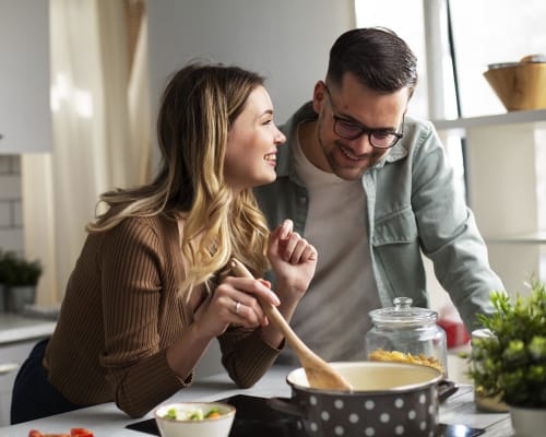 Residents cooking at home at The Acadia in Chapel Hill, North Carolina