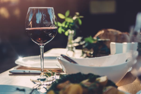 Delicious dining options near Redmond Chase Apartments in Rome, Georgia.