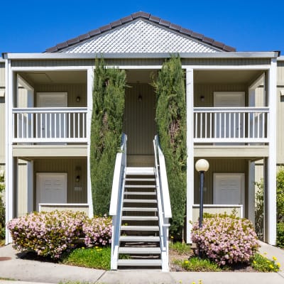 Exterior view of a resident building at Haven Martinez in Martinez, California
