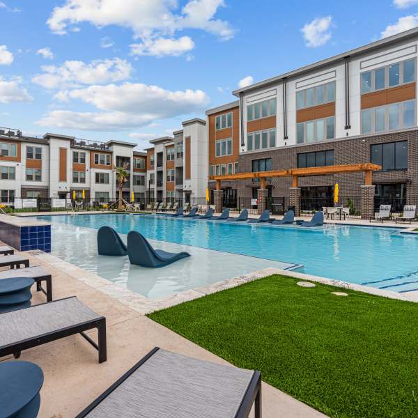 Opal Point at Kyle offers a wide variety of amenities in Kyle, Texas