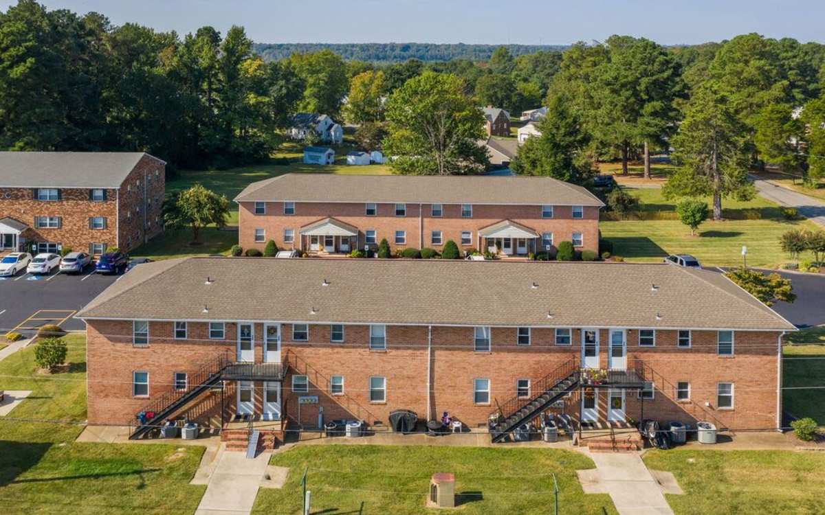 Bird's eye view of an apartment at Signal Hill Apartments in Mechanicsville, Virginia