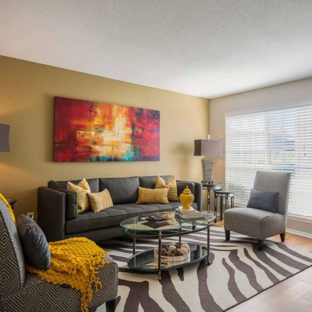 Modern living room at Oaks of Timbergrove in Houston, Texas