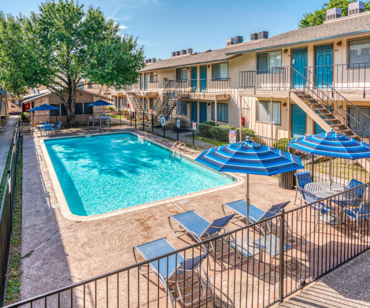 Swimming pool at Dakota San Antonio in San Antonio, Texas 