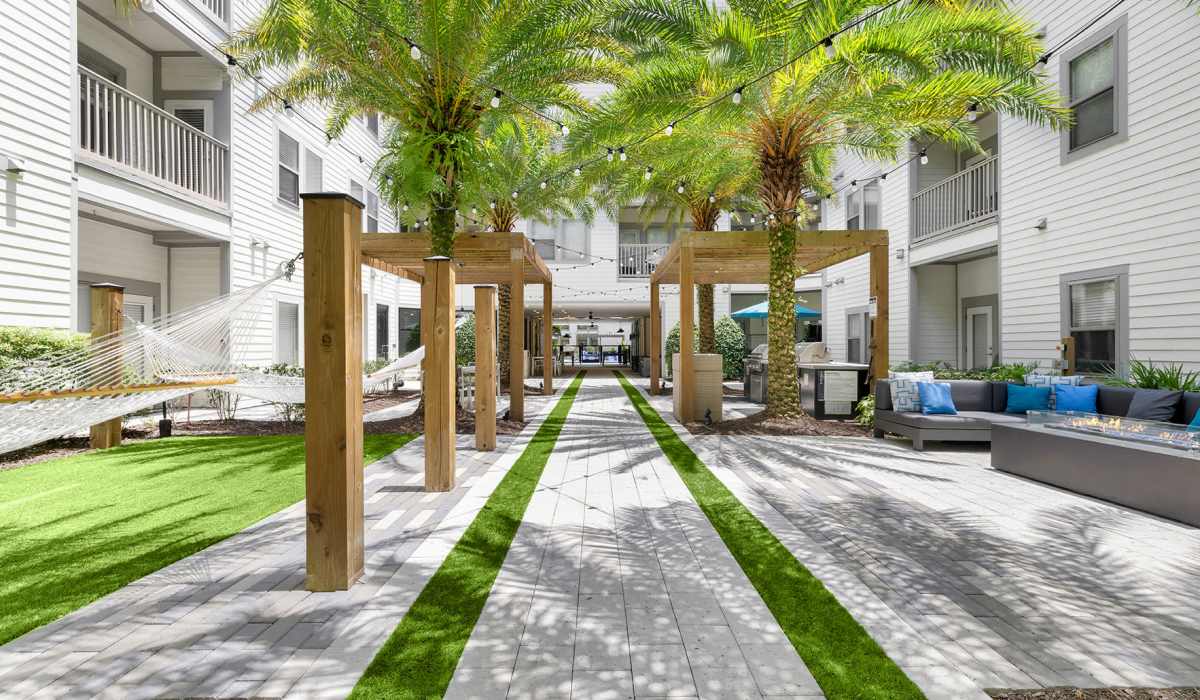 Outdoor patio at SoBA Apartments in Jacksonville, Florida