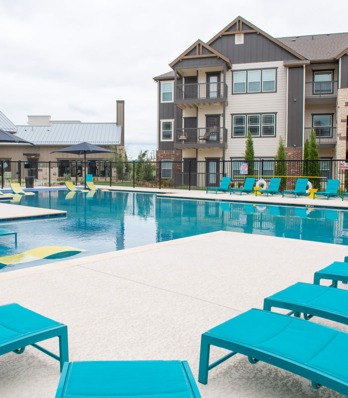 Pool at Bend at New Road Apartments in Waco, Texas