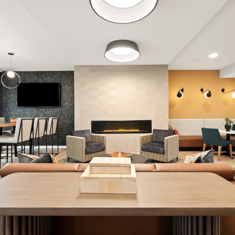 Clubhose with lounge seating at Neo Vantage Point in Maryland Heights, Missouri