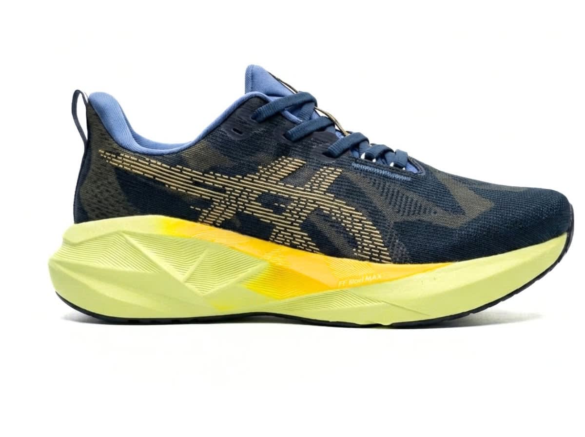 Asics Nova blast