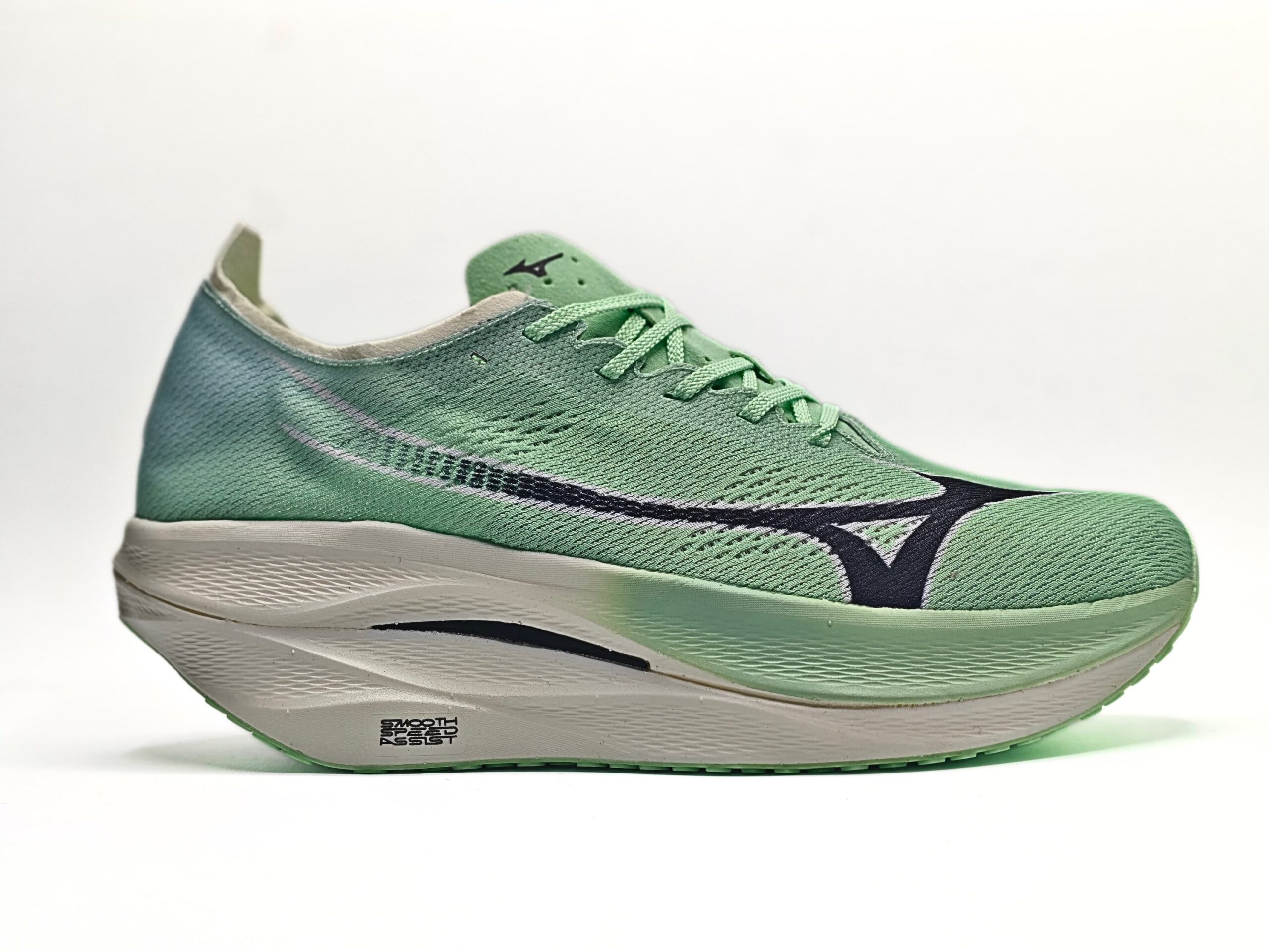 Mizuno Wave Rebellion Pro 3