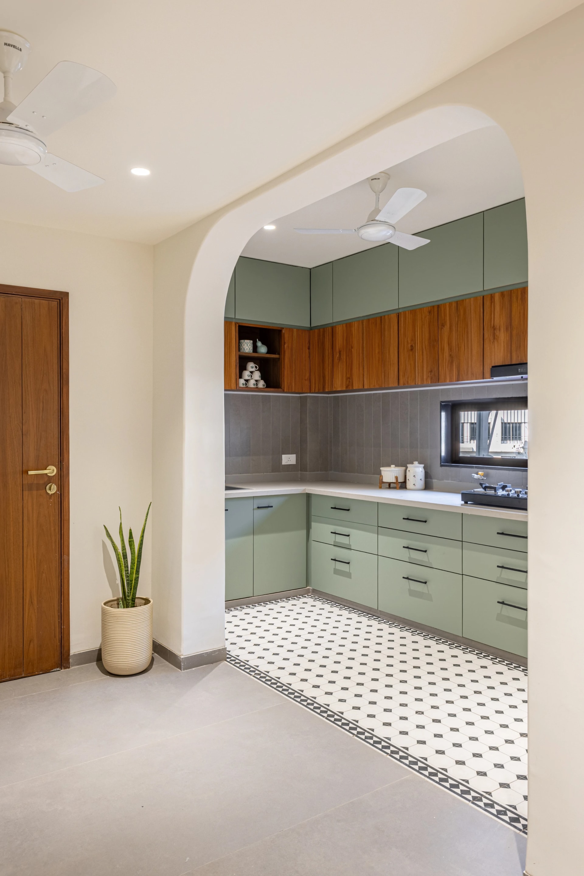 Sarvasva, Vadodara: interior view 5