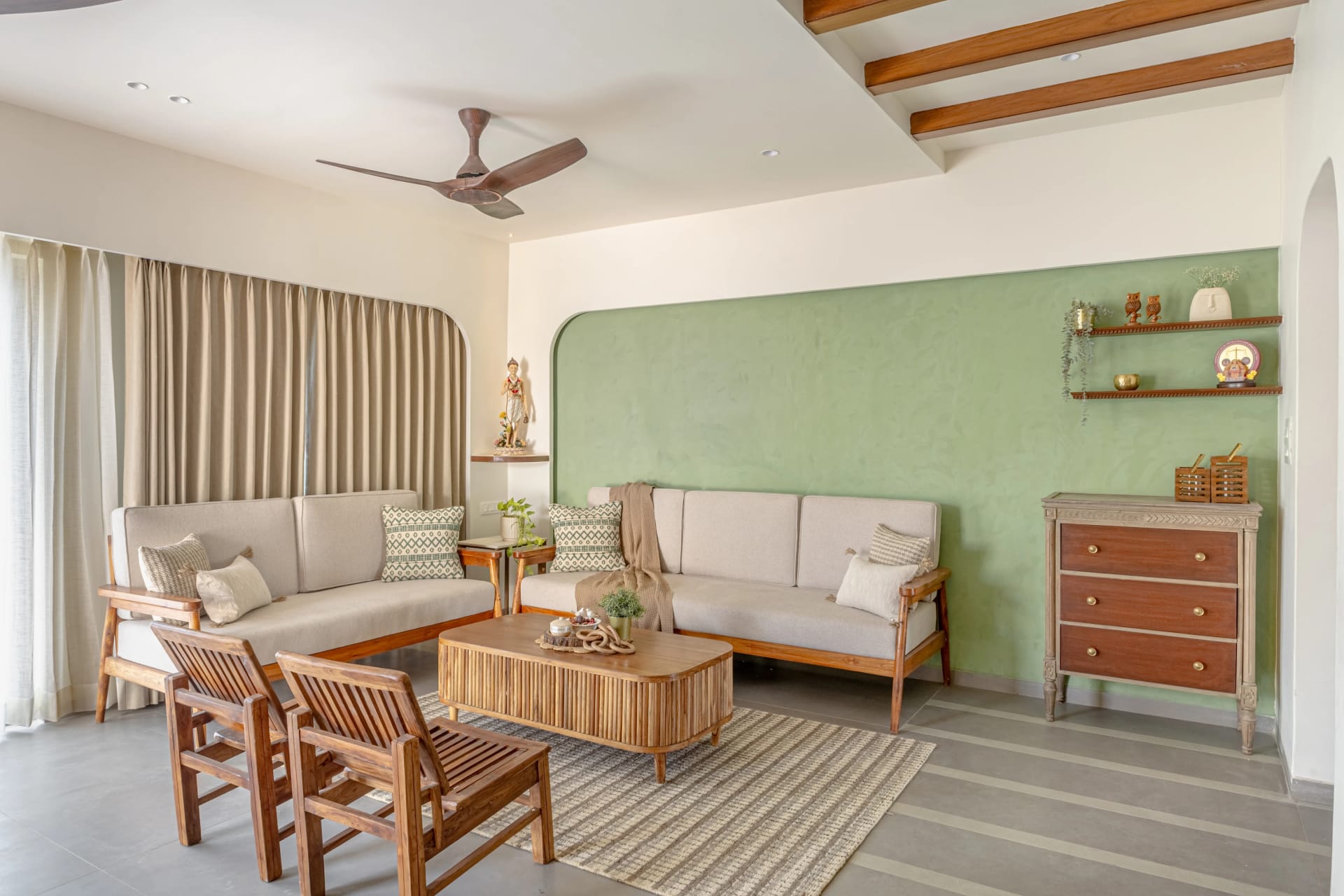 Sarvasva, Vadodara: interior view 8
