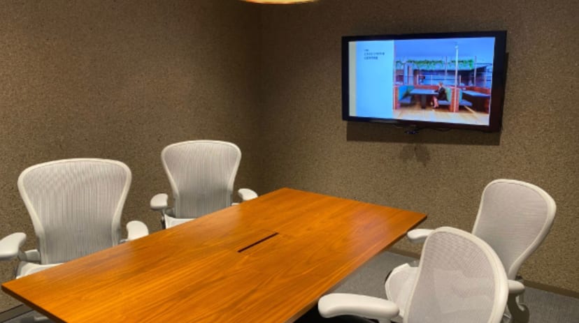 Meeting Room 24 E at The Executive Centre - Three International Towers ...