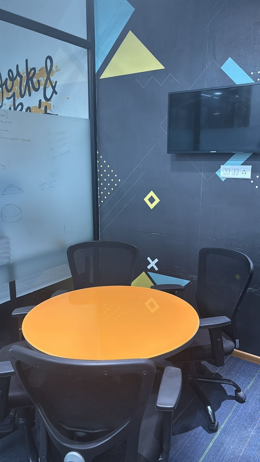 4 person Meeting Room at DevX - The First | Gable