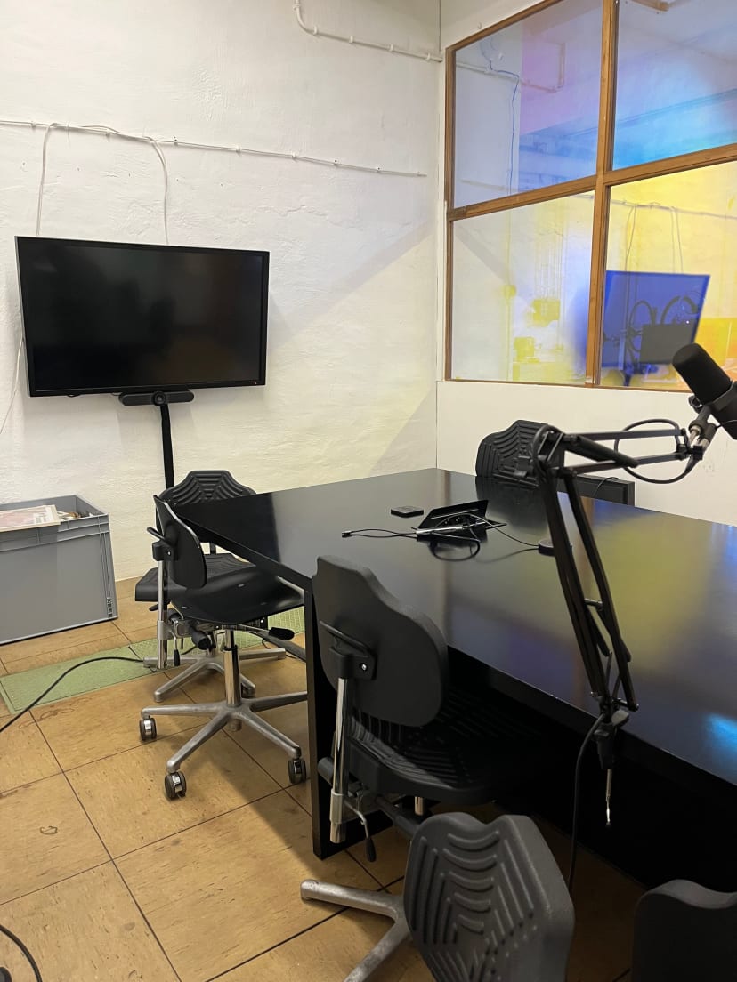 Meeting room#2 at BOXOB Workspace | Gable