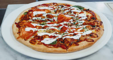 Tandoori Chicken Pizzas | Michelangelo's Aspendale Gardens