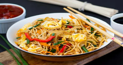 Order Hakka Noodles Egg Online - Masala Bar And Grill Berwick