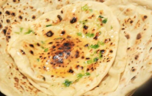 Order CHEESE GARLIC NAAN Online - Tandoori Hub