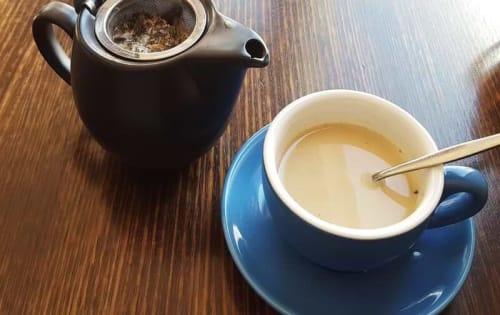 Investigating Nearby Tea and Lunch Options That Are Delicious