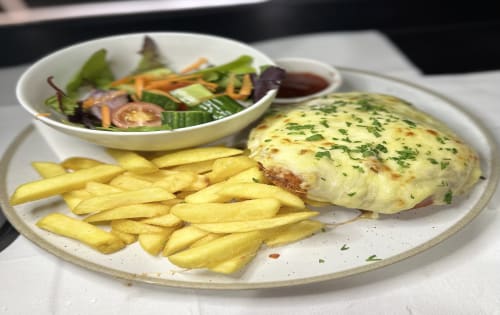 Bulk Order For Chicken Parma In Officer, VIC | Cathlys Kitchen