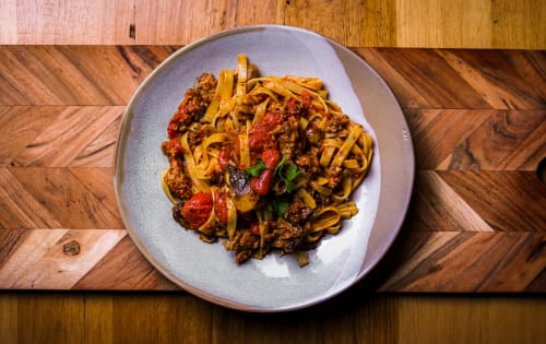 Order Lunch Fettuccine Con Salsiccia Online - Shanikas Pakenham