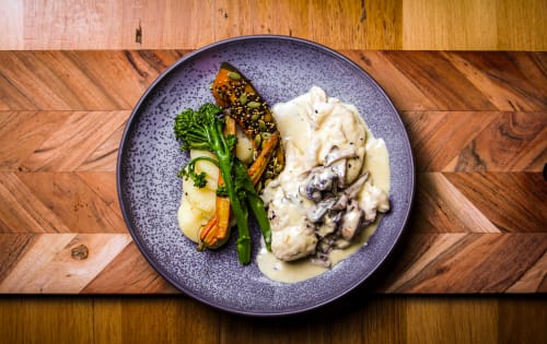 Order CHICKEN & CHARDONNAY SCALLOPINE Online - Shanikas Berwick