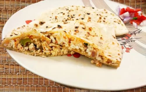 Order PANEER NAAN Online - Bikaner Sweets & Curry Cafe