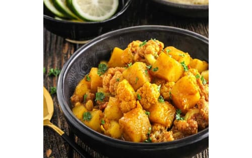 Delicious Vegan Aloo Gobi Order Online - Maharaja Preston