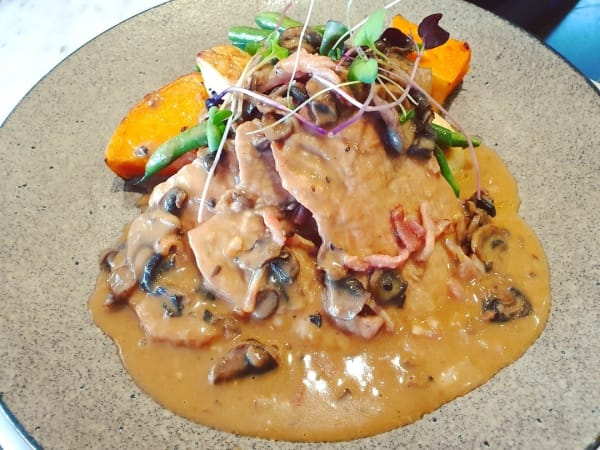 Order Veal Royale Dish Online |  Michelangelo's Aspendale Gardens