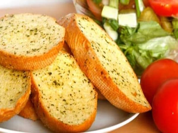 Order Garlic Bread Online - George's On The Avenue