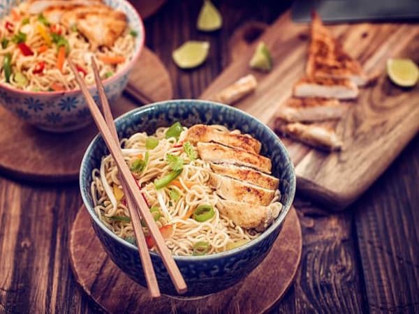 Order Chicken Noodles Online - The Tadka Club