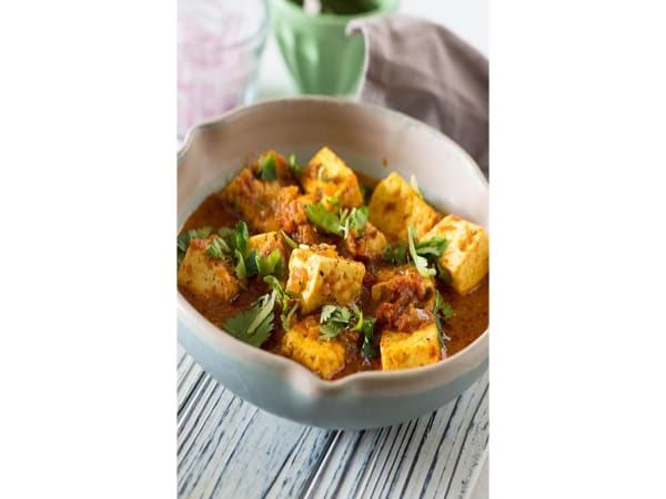 Flavorful Balti Paneer Online - Maharaja Preston