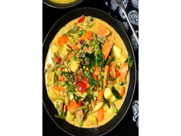 Order Vegan Vegetable Korma (Coconut Cream) Online - Maharaja Preston