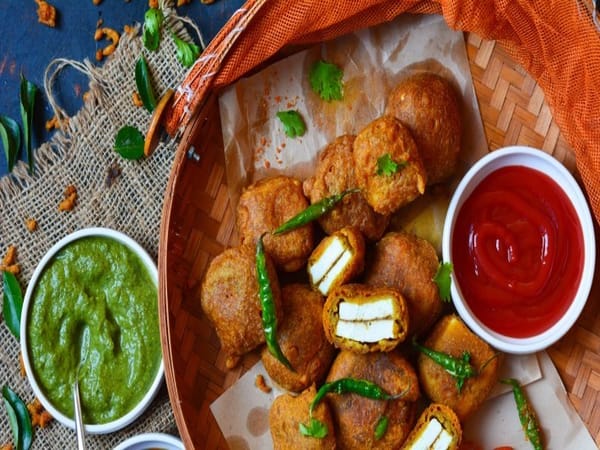 Order Paneer Pakora Online - Maharaja Epping