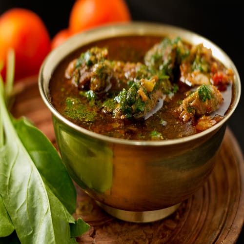 Spinach Based Beef Curry with Traditional Indian Spices | Punjabeez Indian Restaurant Hendra