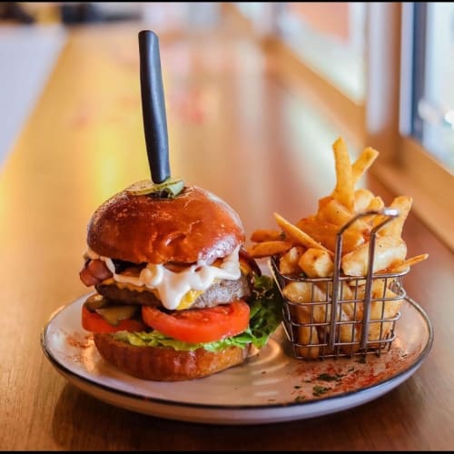 Order Angus Burger    Online - Mocha Mojo Fountaingate