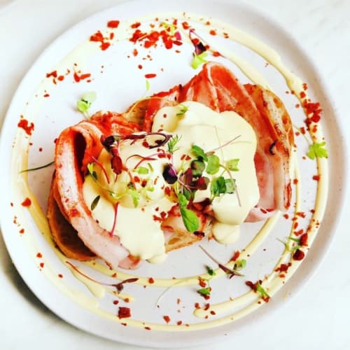 Order Classic Benny    Online - Mocha Mojo Fountaingate