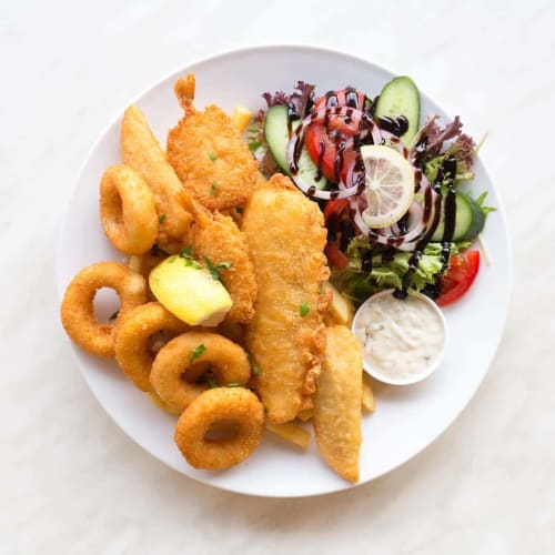 Order FISHERMAN’S BASKET Online - Commercial Hotel Broadford