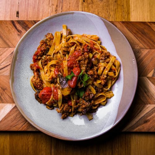 Order FETTUCCINE CON SALSICCIA  Online - Shanikas Berwick