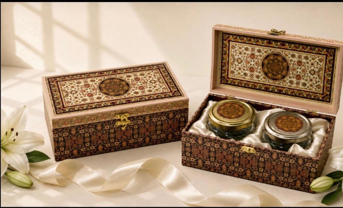 2 Jar Gift Box with Assorted Nuts BROWN & GOLD 